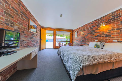 Country Roads Motor Inn Naracoorte - Accommodation Nelson Bay 4