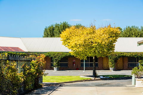 Country Roads Motor Inn Naracoorte - Accommodation Nelson Bay 6