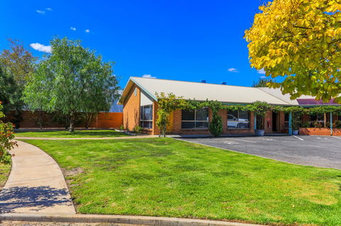 Country Roads Motor Inn Naracoorte - Accommodation Nelson Bay 13