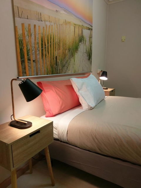 Desert Gum Retreat Gough St - Accommodation Nelson Bay 15