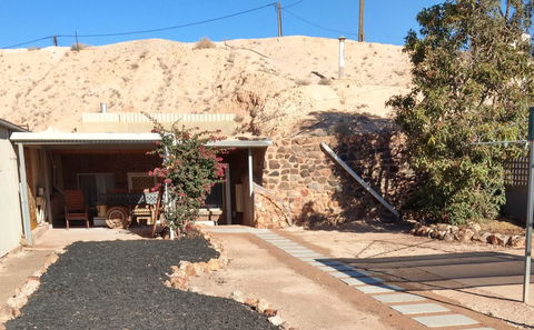 Desert Gum Retreat Gough St - Accommodation Nelson Bay 7