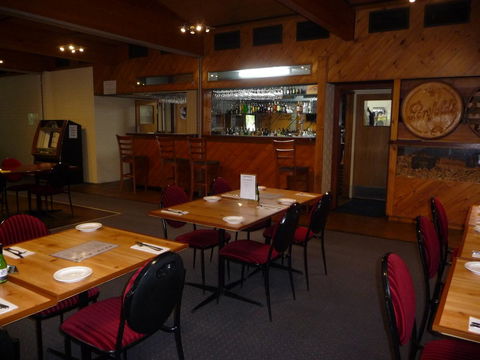 The Wine Vine Hotel - Accommodation Nelson Bay 8