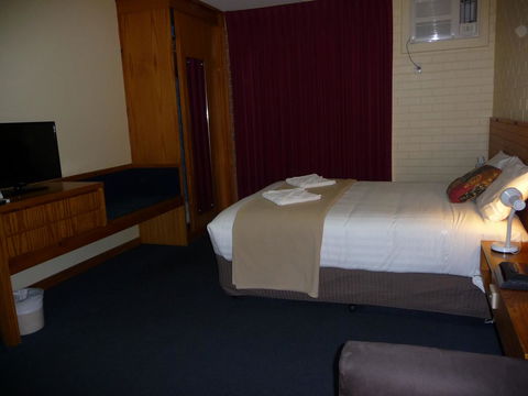 The Wine Vine Hotel - Accommodation Nelson Bay 4