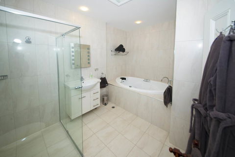 Yankalilla Bay Homestead - Accommodation Nelson Bay 8