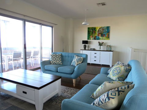 38 Wright Tce Encounter Bay - Accommodation Nelson Bay 13