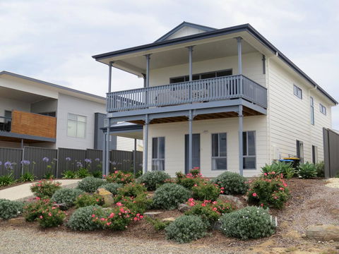 38 Wright Tce Encounter Bay - Accommodation Nelson Bay 1