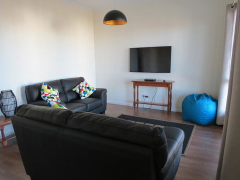 38 Wright Tce Encounter Bay - Accommodation Nelson Bay 18