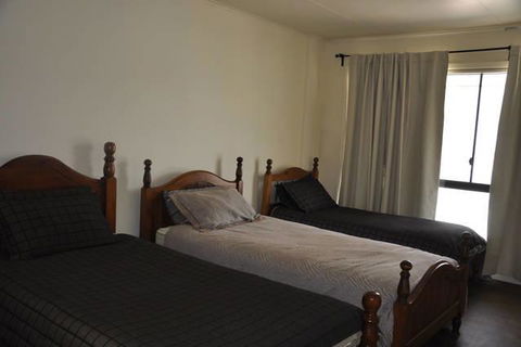 The Club House - Accommodation Nelson Bay 3