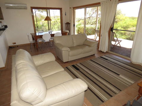 Edge Of Innes - Accommodation Nelson Bay 14