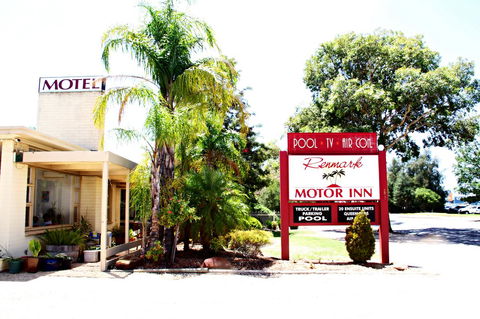 Renmark Motor Inn - Nelsons Bay Accommodation 8