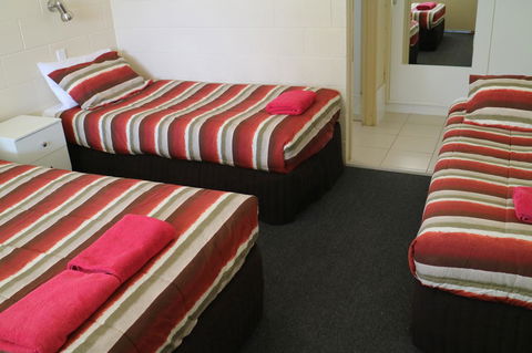 Renmark Motor Inn - Nelsons Bay Accommodation 23