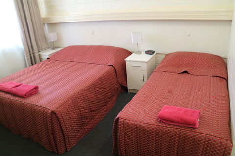 Renmark Motor Inn - Nelsons Bay Accommodation 16