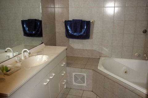 Navigators Motel & Diner - Accommodation Nelson Bay 9