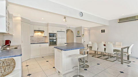 Salt Waterfront Apartment - Accommodation Nelson Bay 1