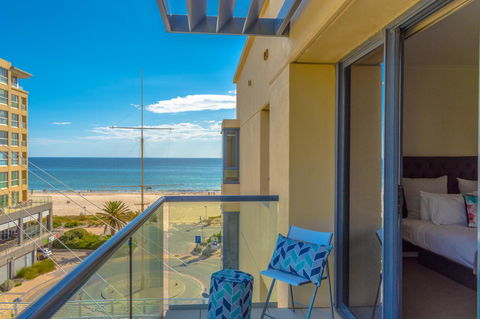 Lights Landing Penthouse - Accommodation Nelson Bay 14