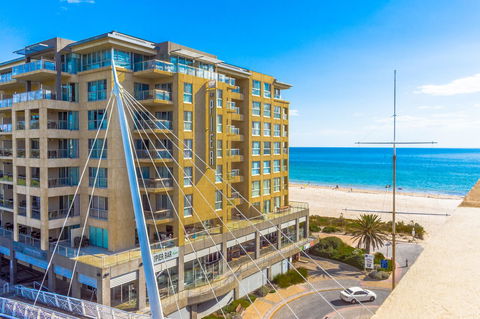 Lights Landing Penthouse - Accommodation Nelson Bay 8