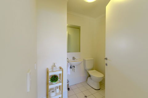 Lights Landing Penthouse - Accommodation Nelson Bay 21