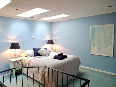 Luxurious 3 Bedroom Beachfront - Panoramic Views - Accommodation Nelson Bay 5