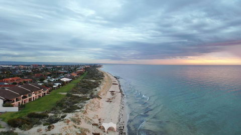 Luxurious 3 Bedroom Beachfront - Panoramic Views - Accommodation Nelson Bay 1