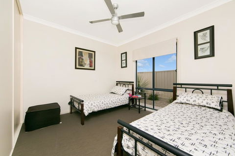 Gizmos Retreat - Accommodation Nelson Bay 6