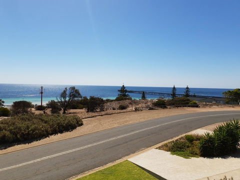 South Shores - Accommodation Nelson Bay 3
