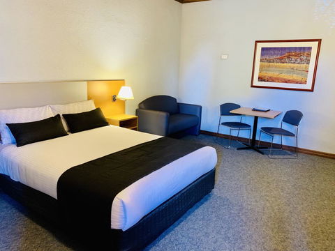 Desert Cave Hotel - Accommodation Nelson Bay 19