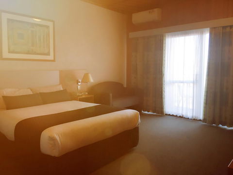 Desert Cave Hotel - Accommodation Nelson Bay 42