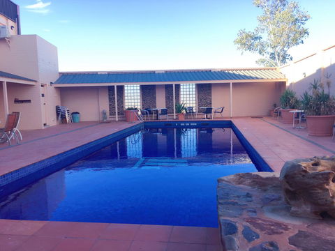 Desert Cave Hotel - Accommodation Nelson Bay 44