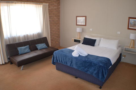 Deer Park Motor Inn Armidale - Accommodation Nelson Bay 8