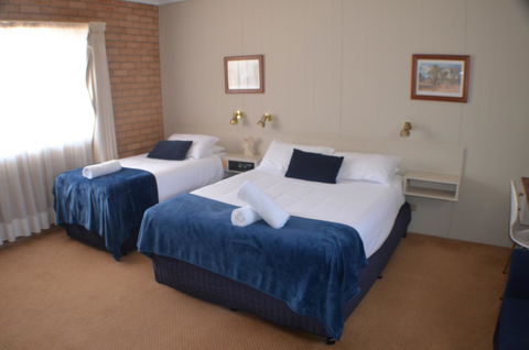 Deer Park Motor Inn Armidale - Accommodation Nelson Bay 2