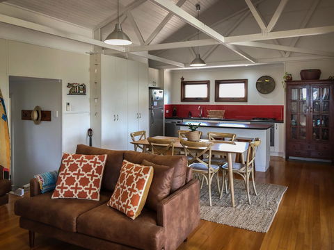 SeaLaVie - Accommodation Nelson Bay 0