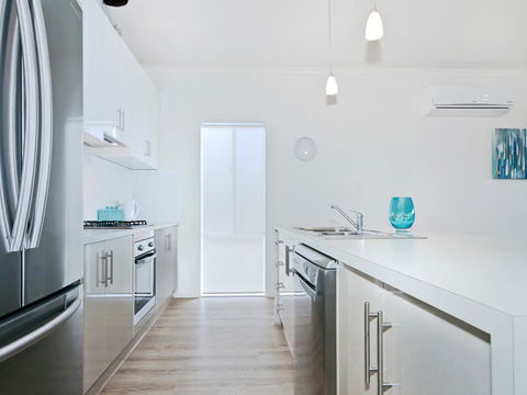 Seas The Day - Accommodation Nelson Bay 6