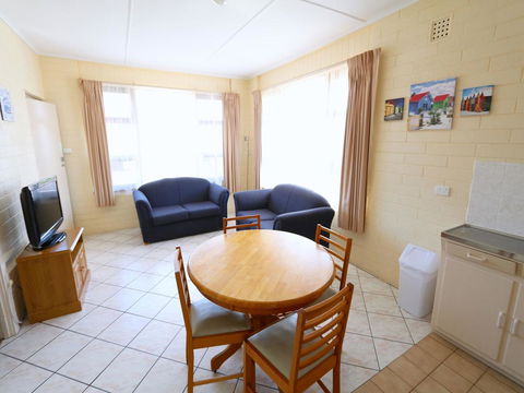 Robe Central Motel - Nelsons Bay Accommodation 22