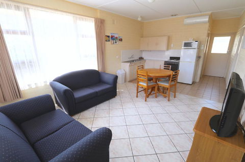 Robe Central Motel - Nelsons Bay Accommodation 13