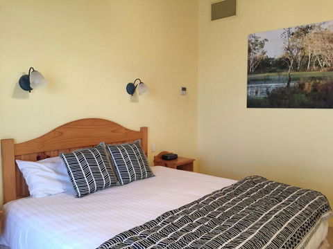 Coonawarra Place Motor Inn - Nelsons Bay Accommodation 42