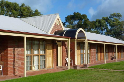 Coonawarra Place Motor Inn - Nelsons Bay Accommodation 36