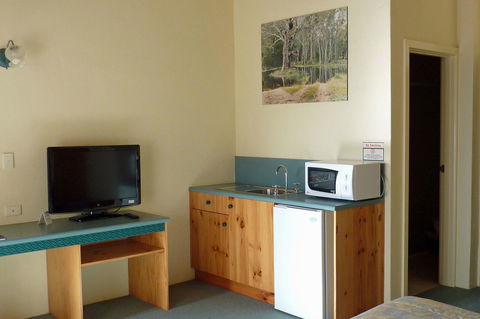 Coonawarra Place Motor Inn - Nelsons Bay Accommodation 16