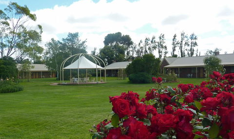 Coonawarra Place Motor Inn - Nelsons Bay Accommodation 9