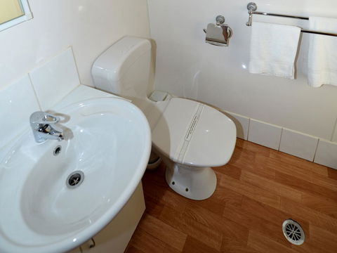 Echo Holiday Parks - Renmark - Nelsons Bay Accommodation 21