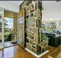 Stunning house with beautiful entertainment area - Accommodation Nelson Bay