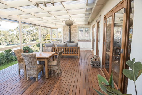 Port Lincoln Seaside Home - Accommodation Nelson Bay 9