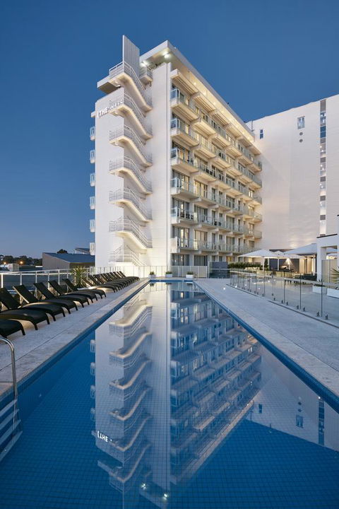 Art Series - The Watson - Accommodation Nelson Bay 0