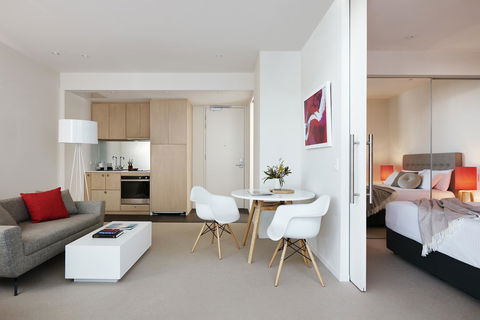 Art Series - The Watson - Accommodation Nelson Bay 16