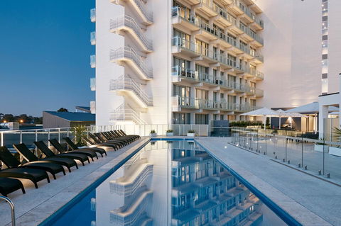 Art Series - The Watson - Accommodation Nelson Bay 2