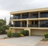 The Lighthouse - Beachfront Accommodation - Accommodation Nelson Bay