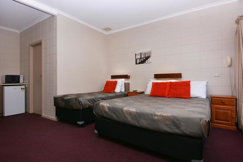 Motel Poinsettia - Accommodation Nelson Bay 4
