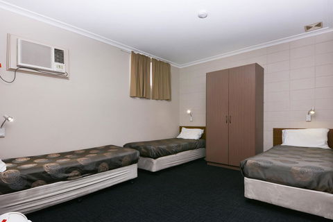 Motel Poinsettia - Accommodation Nelson Bay 23
