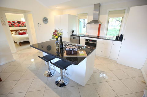 One Tree Bed And Breakfast - Nelsons Bay Accommodation 8