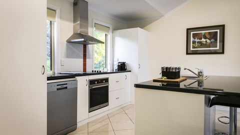 One Tree Bed And Breakfast - Nelsons Bay Accommodation 7