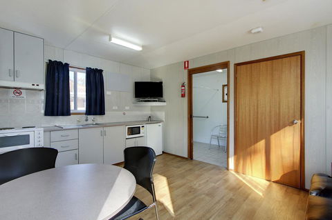 Gawler Caravan Park - Nelsons Bay Accommodation 5